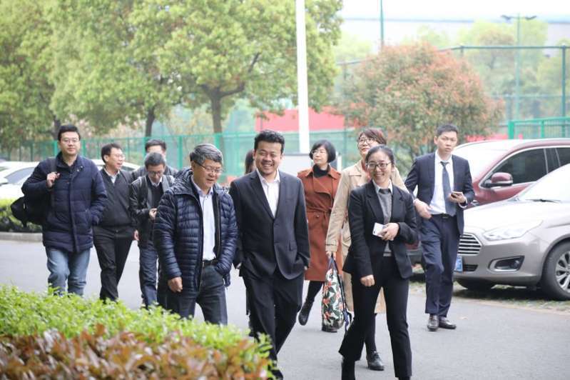 北科大、太原科大同時(shí)在國(guó)茂減速機(jī)展開校企合作交流活動(dòng)？